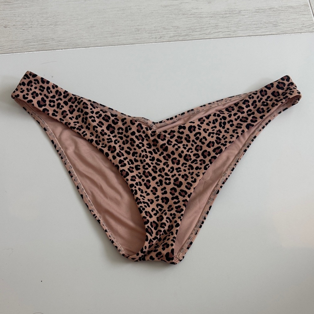 Show Me Your MuMu Leopard Print Bikini Bottoms with Front V